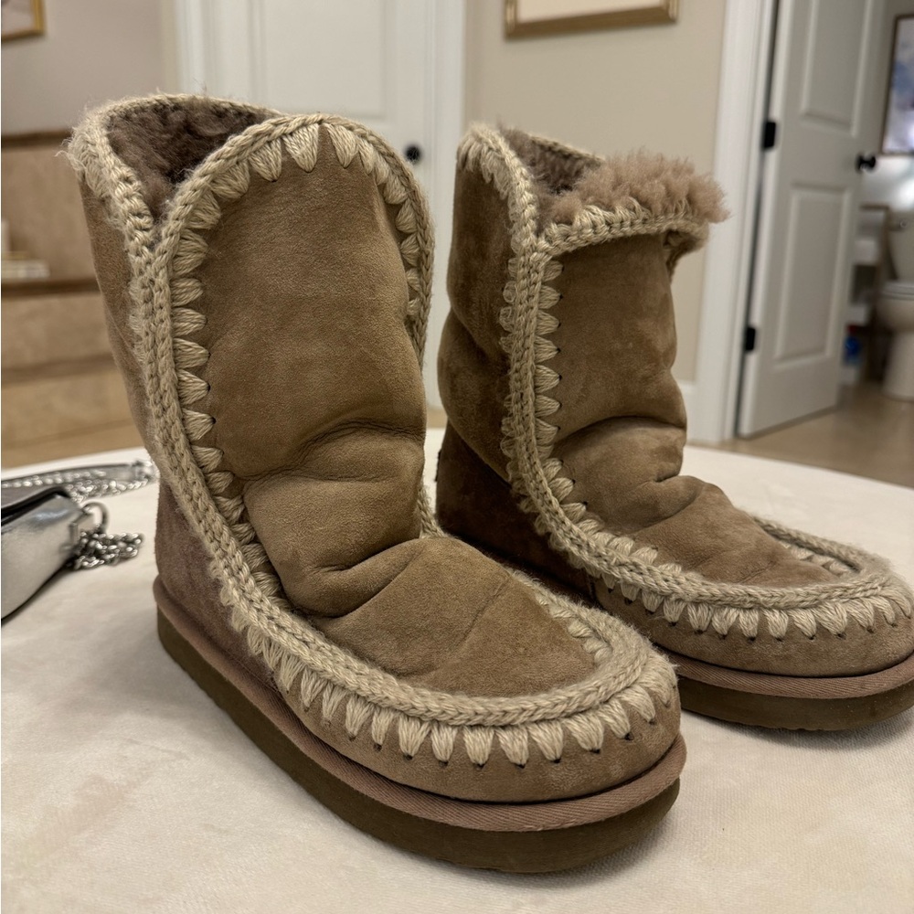Mou Eskimo sheepskin boots lightly worn - Picture 6 of 6